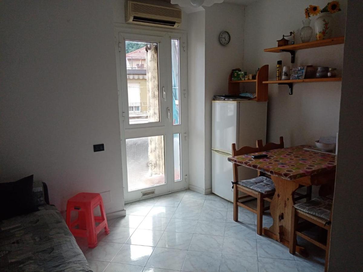Apartament Casa Albarosa, 10 Min Walk Train Station, Free Parking. La Spezia Zewnętrze zdjęcie